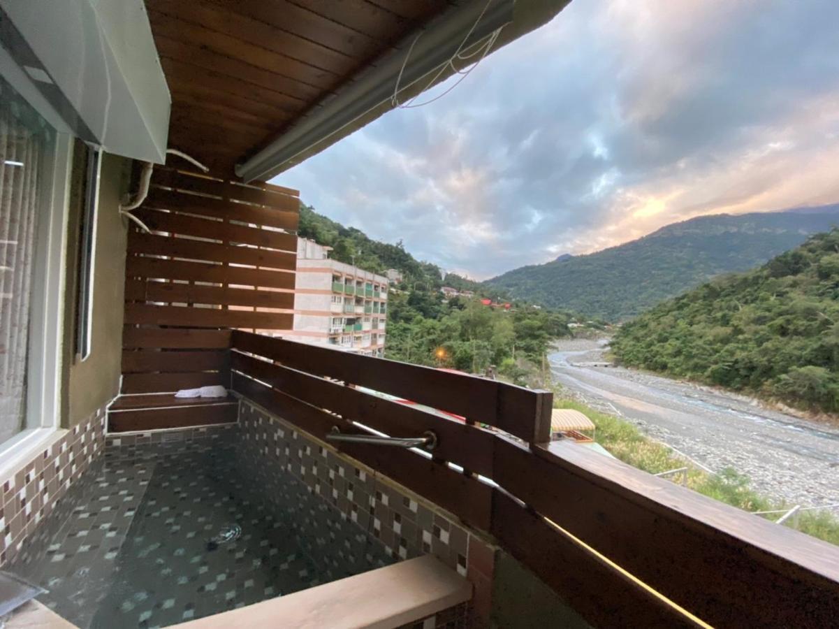 Cheng-Ping Hot Spring Inn Wenquan Bagian luar foto